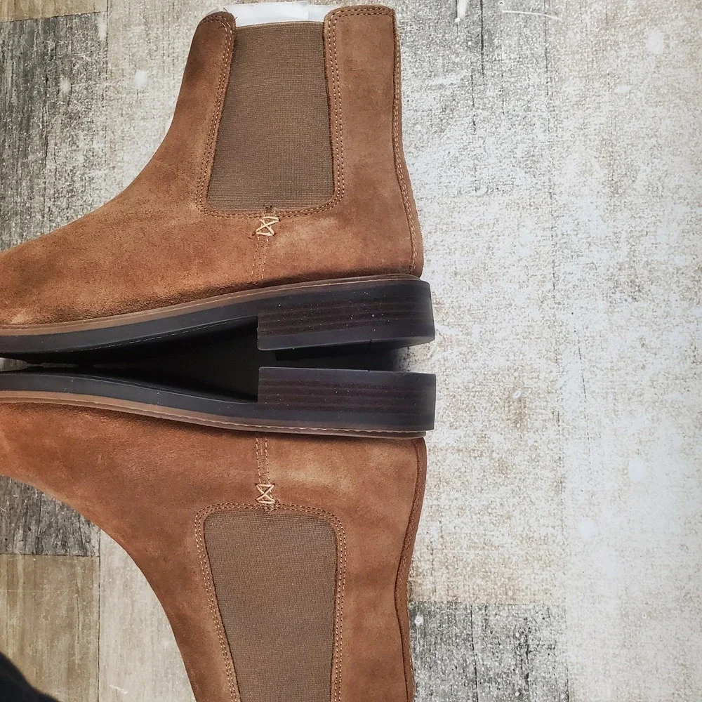 Crown Vintage Lanbart Men Ankle Chelsea Boots Sz 8 M Brown Suede Leather Pull On